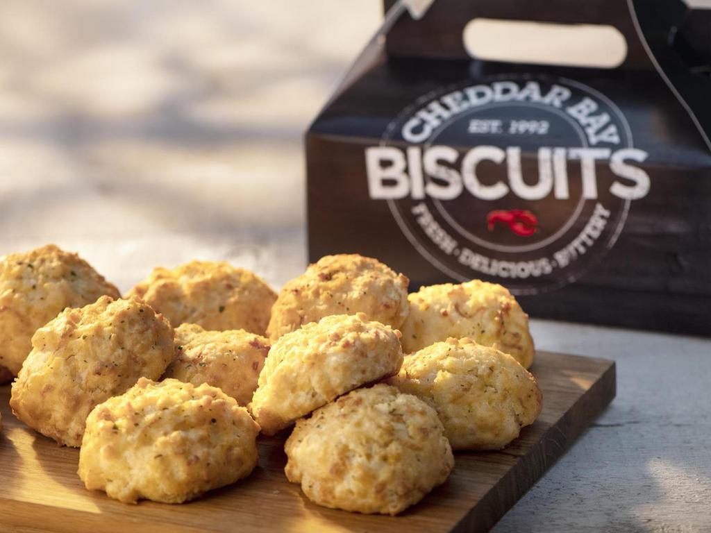 One Dozen Cheddar Bay Biscuits® · All entrées come with two warm, house-made Cheddar Bay Biscuits. Not enough? Order extra here.
1940 Cal