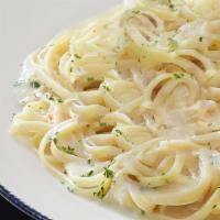 Garlic Linguini Alfredo · 540 Cal
