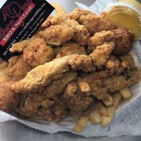 Queens Platter · Fish, shrimp, hush puppies and fries.