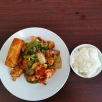 L9. Chicken with Mixed Vegetables · Served with your choice of white or fried rice and an egg roll.