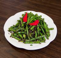L28. Sauteed Green Beans Lunch Special 干煸四季豆 · 