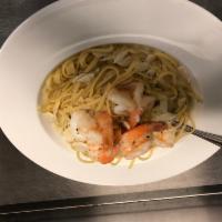 Shrimp Classico Dinner · Over linguine with choice of sauce. Served with choice of side.