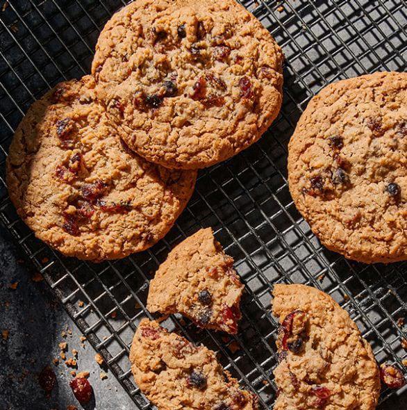 Oatmeal Raisin With Berries Cookie 4-pack · 340 Cal. A chewy oatmeal raisin cookie with sweetened, dried cranberries and infused, dried strawberries and blueberries. Allergens: Contains Wheat, Milk, Egg