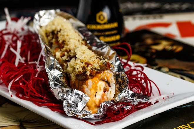 Tour Bus Roll · Spicy tuna, crabmeat and cream cheese. Topped with seared filet mignon, jalapenos, spicy mayo, sweet chili sauce, eel sauce,
Sriracha and crunchy flakes. Whole roll is baked.