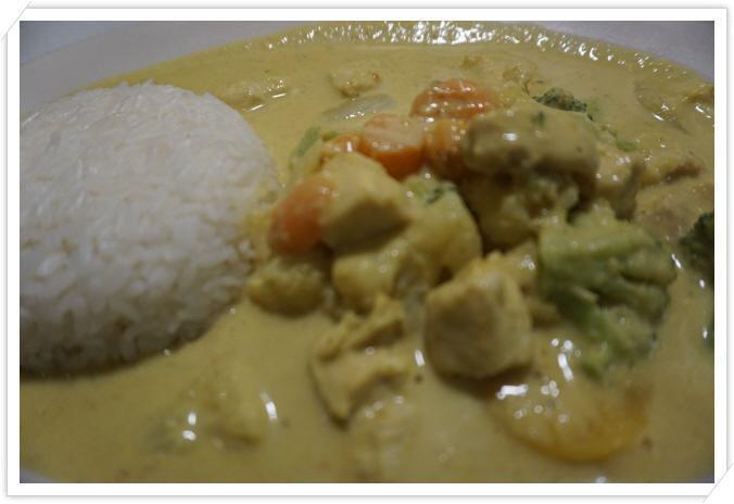 Green Curry · Thai Green Curry, coconut, milk, vegetables, steamed rice