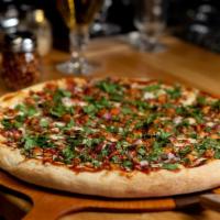Texas Leaguer · BBQ sauce base, BBQ chicken, red onion and fresh cilantro.