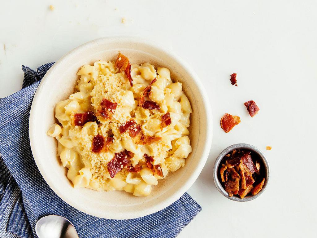 Bacon & Cheddar · 690 Calories - classic mac, chopped bacon and pie crust topping