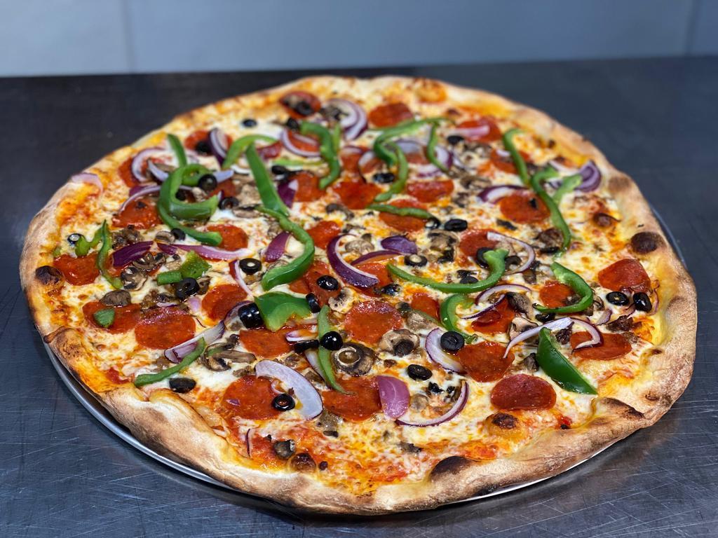 Deluxe Pie · Pepperoni, sausage, onions, bell peppers, mushrooms and black olives