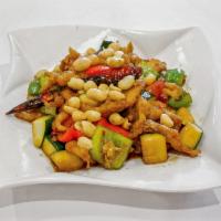 Kung Pao Entree · Spicy. Lightly fried then stir-fried in sweet and spicy sauce with toasted sesame seeds.