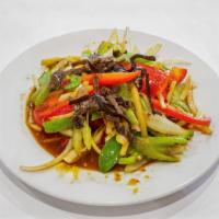 Garlic Sauce Entree · Spicy. Ball peppers, celery, bamboo shoots and fungus in a spicy garlic sauce.