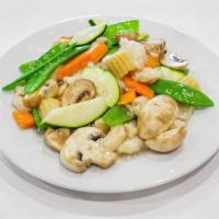 Moo Goo Gai Pan Entree · With chicken. Chicken with mushrooms, snow peas and carrots.