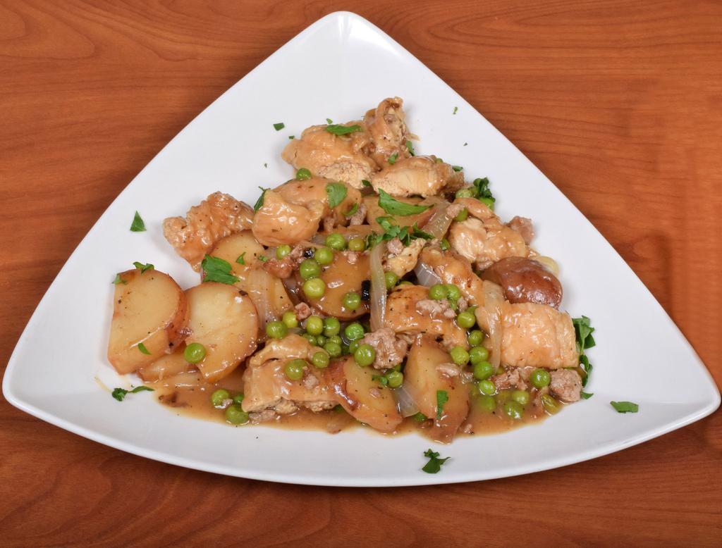 Chicken Compenolla Dinner · Fresh chicken tenders sauteed with onions, peas, sliced potatoes, crumbled sausage and garlic in frank`s signature brown sauce with a touch of lemon. Served with a choice of side. 