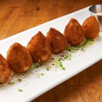 Coxinha · Brazilian chicken croquets. 6 pieces