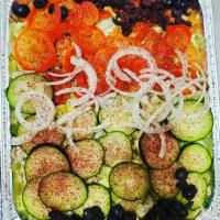 Large Salad · Lettuce, tomatoes, cucumbers, onions, black olives, and croutons.