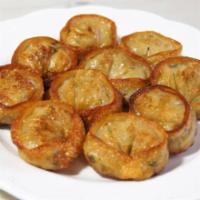 튀김만두 (8pc) · fried hand-made pork dumpling w/chives