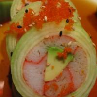 Kanisu  · Crab, avocado and masago rolled in paper-thin cucumber sheet. Served with vinegar sauce.