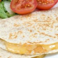 Quesadilla de Harina · Choice your meat, beans and rice and salad.