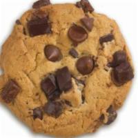 Chocolate Chip Cookies · Freshly baked Chocolate Chips Cookies - 3 pcs to a pack 