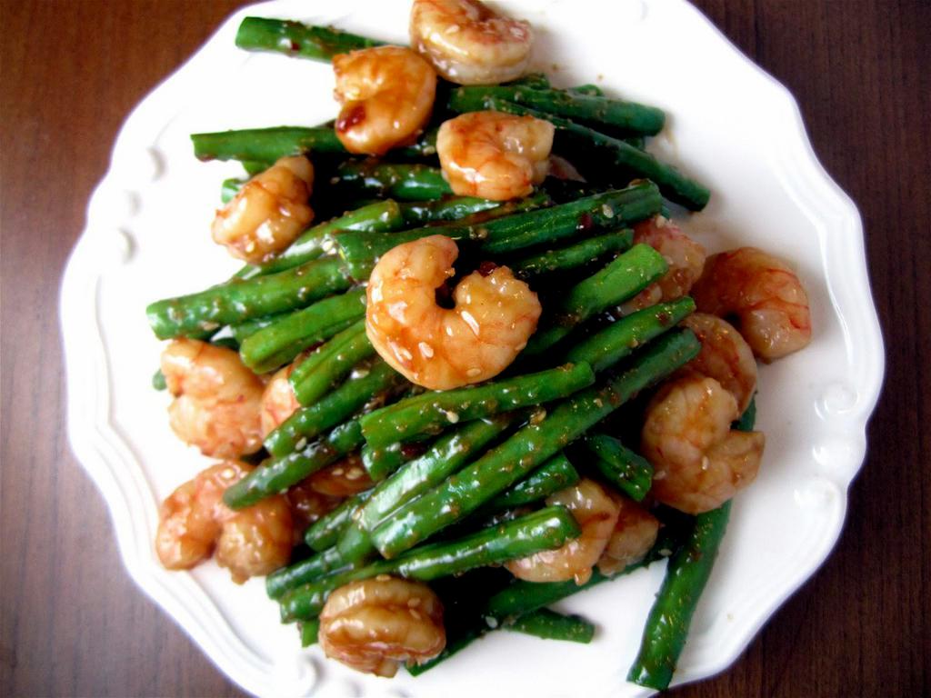 126. Shrimp and String Bean · With steamed rice. 