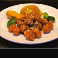 C22. Sesame Chicken Combination Platter · Served with egg roll and pork fried rice.