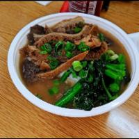 Beef Tripe Noodle Soup牛杂汤粉 · Handmade wide-flat rice noodle.