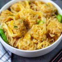 Wonton & Egg Noodle Soup云吞汤面🍜 · Wonton & egg noodle soup (Served with yellow wonton noodle).