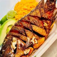 Mojarra Frita · Fried tilapia (Rice and Salad).