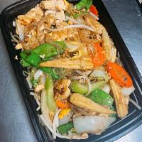 Pad Woon Sen (low-carb) · Stir fried low-carb glass noodles, egg, bean sprouts, napa cabbage, carrots, onions, pea pod...