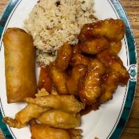 No.10. Spicy General Tso's Chicken Combo · pork fried rice, egg roll, spicy general tso's chicken and fried shrimp.