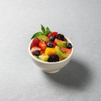 Fresh Fruit Salad · selection of seasonal fruit (90 cals)