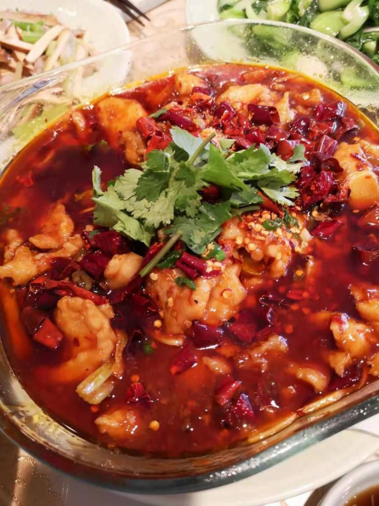 U1. Sichuan Style Fish Fillet 水煮鱼 · Spicy.