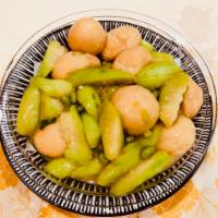 V9. Gluten with Loofah and Edamame 丝瓜毛豆面筋 · 
