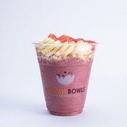 Small Kids Bowl · Acai blended with apple juice, banana and strawberries topped with granola, bananas and stra...
