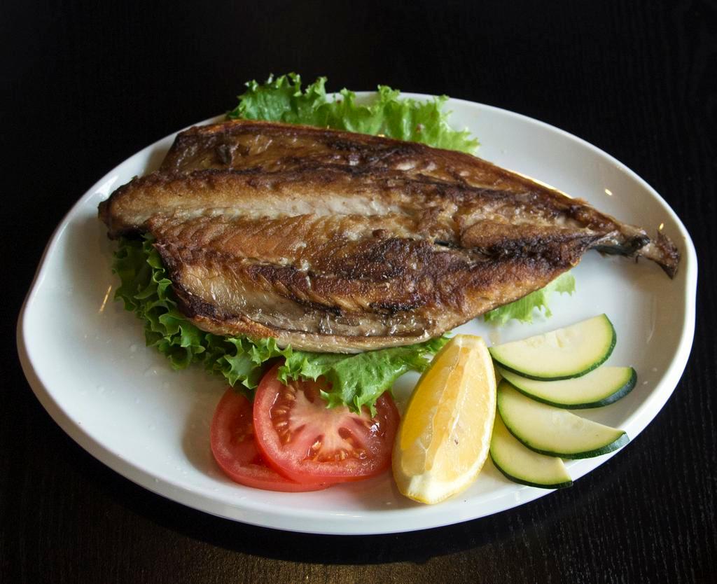 18. Grilled Mackerel · Godeungeo GUI 香烤鲭鱼