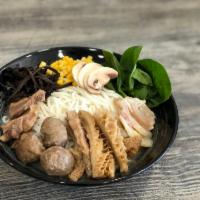 CC04. Beef Combo 牛肉餐 · Brisket, tendons, tripe and beef balls with tendons