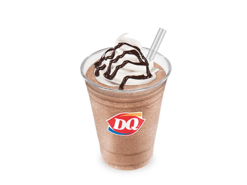 Moolatte · Coffee and rich fudge blended with creamy Dairy Queen vanilla soft serve and ice and garnished with whipped topping and a chocolaty drizzle.