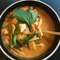 Red Curry ( Gluten free/ Vegan)  · Medium curry with coconut milk, string beans, bamboo shoots, bell peppers and basil leaves. ...