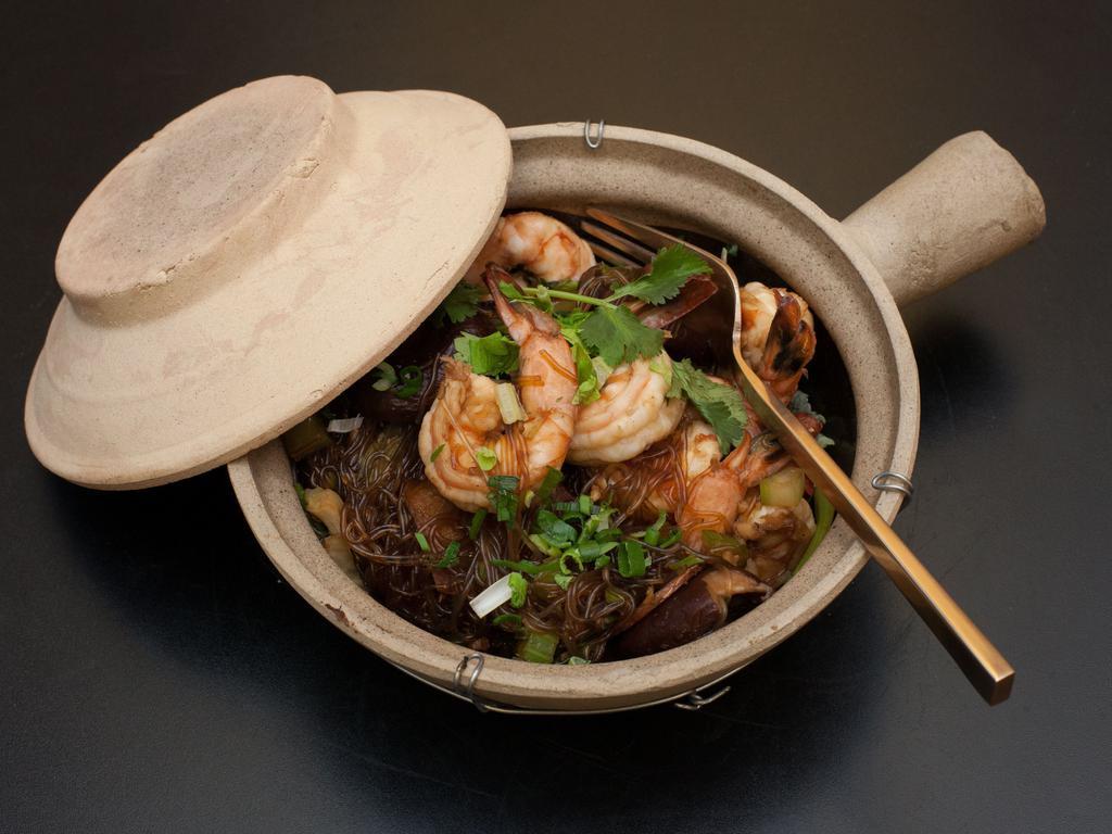 Shrimp in Da Pot · Shrimp with house sauce, woon sen (glass vermicelli), celery, ginger, scallions and shiitake mushroom.