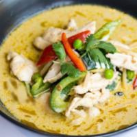 40. Green Curry · Choice of protein, Thai green curry, bamboo shoots, zucchini, greenbeans, bell pepper, jalap...