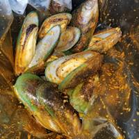 Green Lip Mussels  · If you would like to order more extras on the side, please order in the Sides section.