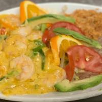 Camarones Fundidos · Shrimp and vegetables with melted cheese. Served with rice, beans and tortillas.