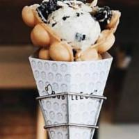 5. Blueberry Up Ice Cream Waffle · Bubble waffle, choice of ice cream, fresh blueberry, fruity pebbles & condense milk.