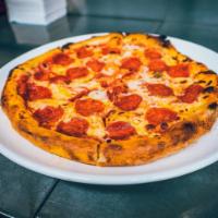 Pizza Pepperoni · Fresh mozzarella, pepperoni, and marinara sauce.