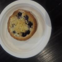 Small Blueberry Crumb Tart · 