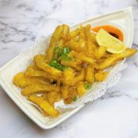 Calamari Tempura · Lightly fried calamari strips, Izakaya Hi style, with sweet chili dipping sauce