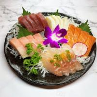 Sashimi Combo B · Salmon, Tuna, Escolar, Seabass and Yellowtail. 