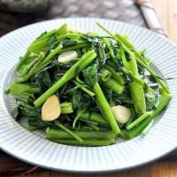 Stir-Fried Water Spinach 炒空心菜(蒜蓉/耗油/清炒) · Served with garlic, oyster sauce, or plain.