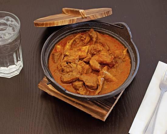 98. Curry Beef Stew Casserole · Beef stew seasoned with red curry in coconut milk gravy. Spicy.