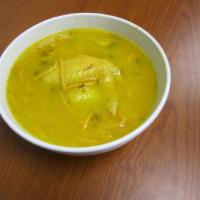 Sopa de Pollo · Chicken soup. 