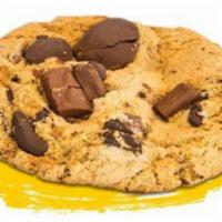 Chocolate Chunk Cookie · Non GMO Manifesto Cookie made with cage free eggs